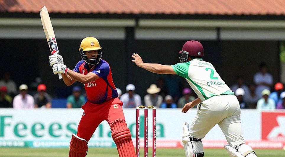 স্কোরকার্ডে যে নাম থাকার কথা নয়: জিম্বাবুয়ের ৯৯ রানের জয়ের ভেতরের ফাঁকা জায়গা