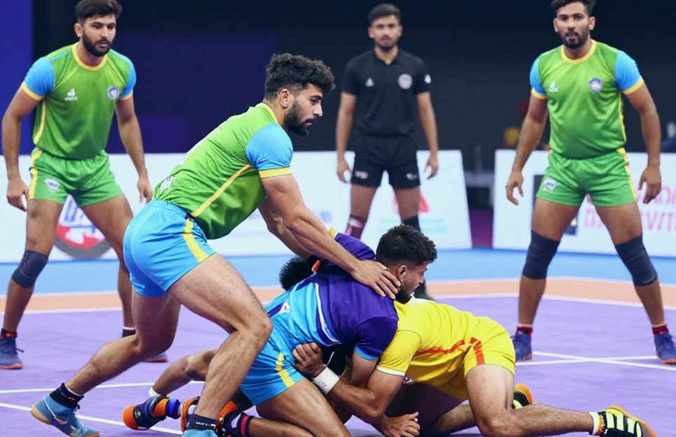 এশিয়ান গেমসের ফাইনালে পাওয়ান সেহরাওয়াত প্রথম সাতের বাইরে: সাবস্টিটিউশন ঘড়ি, অনুপস্থিত পরিসংখ্যান আর একটি অসম্পূর্ণ সময়রেখা