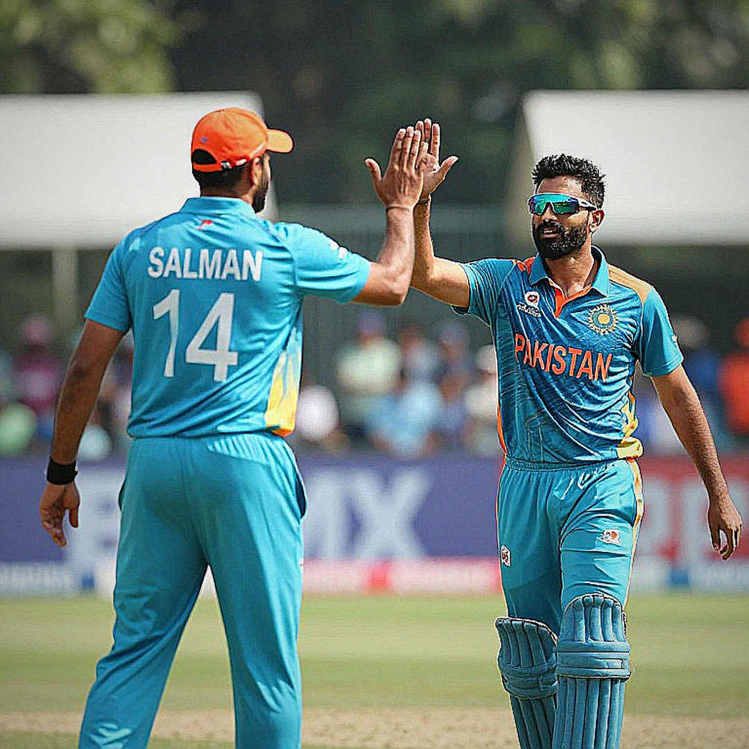 স্কোরবোর্ড যাকে ভুলে যায়: চট্টগ্রামের চতুর্থ দিন, স্পিনের ভার আর বাংলাদেশের অদৃশ্য ওভারগুলো স্কোরবোর্ড যাকে ভুলে যায়: চট্টগ্রামের চতুর্থ দিন, স্পিনের ভার আর বাংলাদেশের অদৃশ্য ওভারগুলো