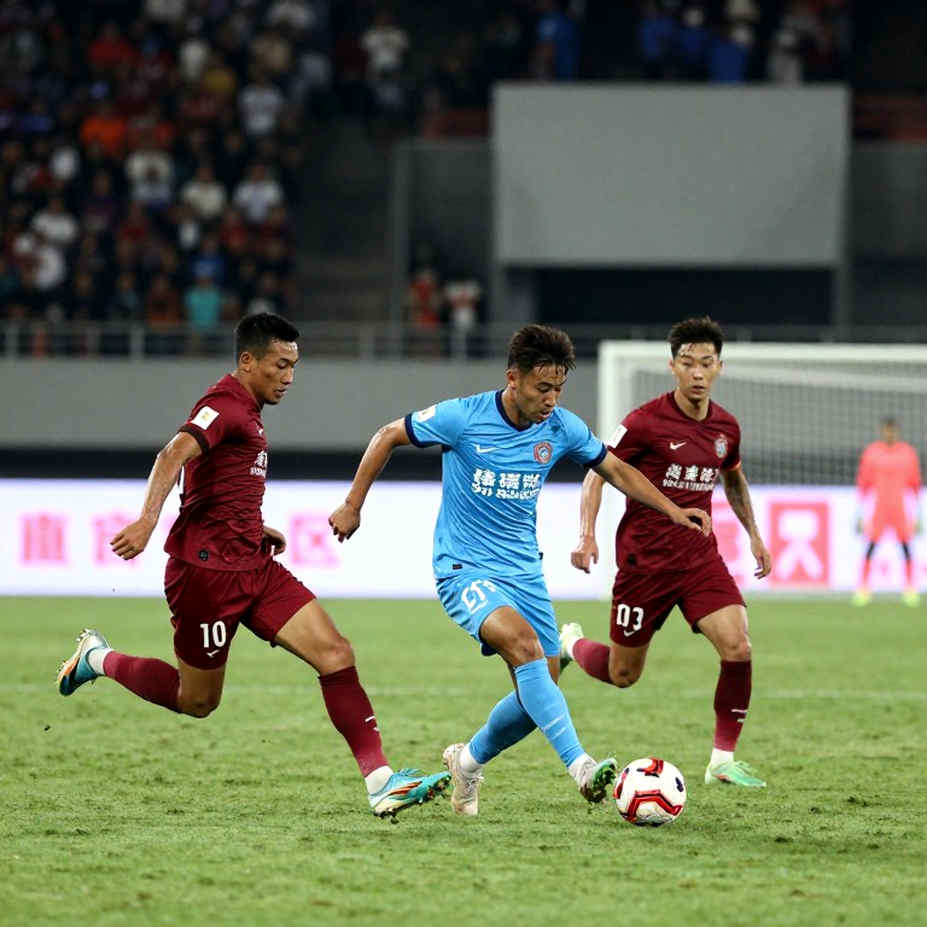 Davide Still Sees Kroos's Absence: The Lost Tempo Geometry of Real Madrid's Midfield Davide Still Sees Kroos's Absence: The Lost Tempo Geometry of Real Madrid's Midfield