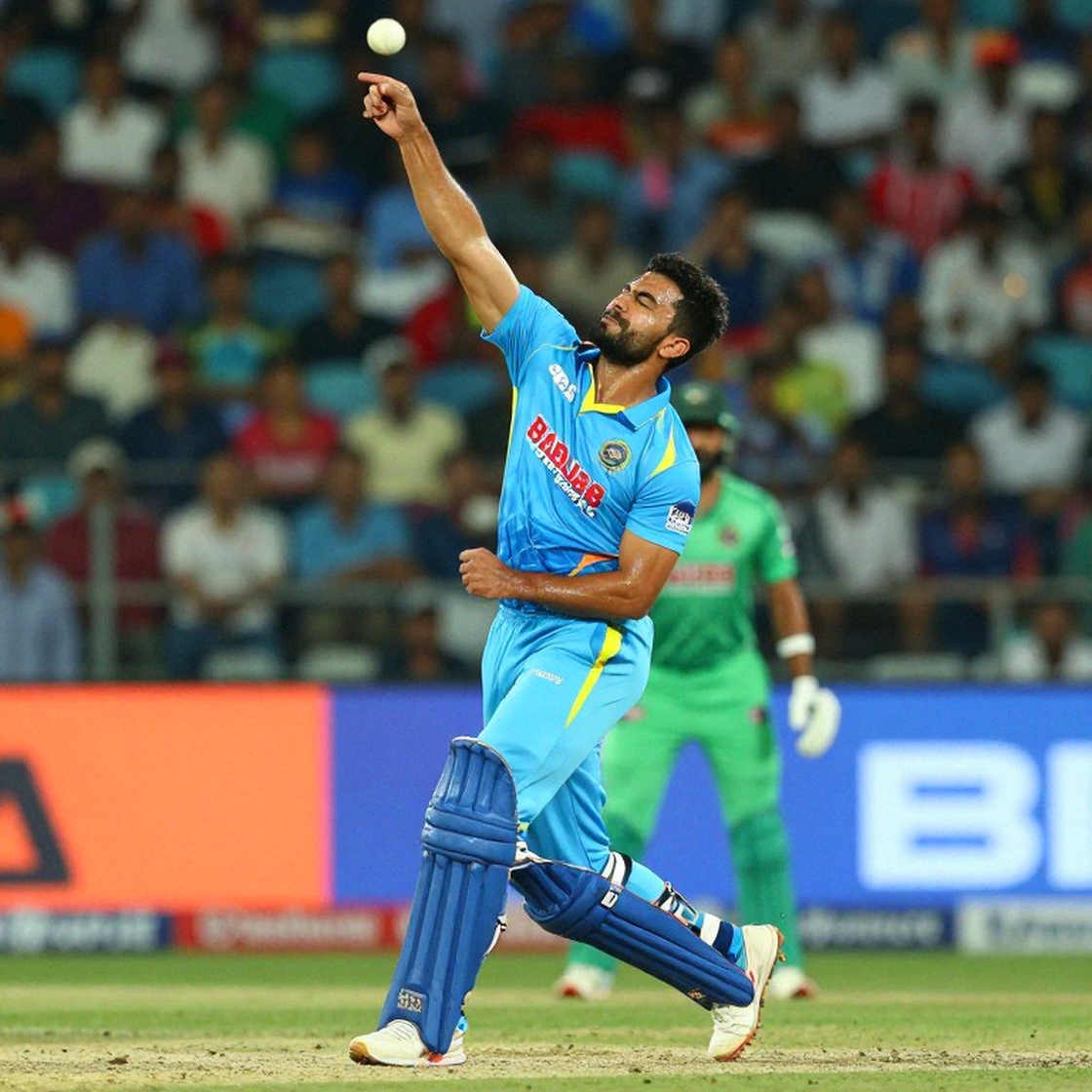 হাফ-স্পেস ও ক্লান্তির জ্যামিতি: আফগানিস্তানের ৫৬ রান এবং এশিয়ান ক্রিকেটের অদৃশ্য ভাড়া