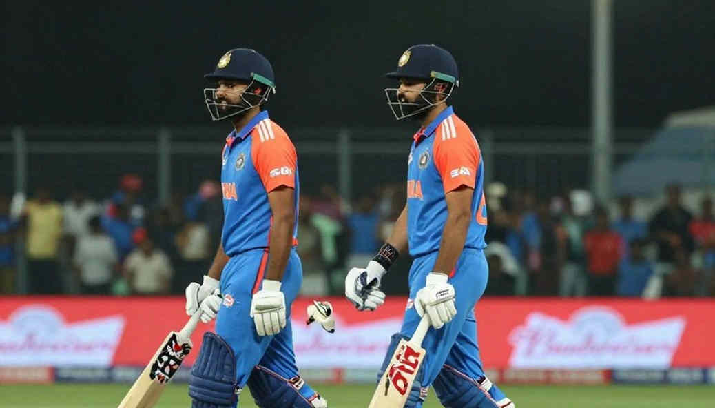 পেনসিলের দাগ আর অনুপস্থিত উত্তর: হারমানপ্রীত কাউরের নেতৃত্ব ছাড়ার খবরটা যা বলে না পেনসিলের দাগ আর অনুপস্থিত উত্তর: হারমানপ্রীত কাউরের নেতৃত্ব ছাড়ার খবরটা যা বলে না