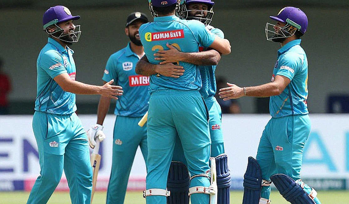 আবুধাবির প্রথম দিন: তানজিদের ঝড়, মিডল-অর্ডারের ধস আর লিটনের ৫৩ আবুধাবির প্রথম দিন: তানজিদের ঝড়, মিডল-অর্ডারের ধস আর লিটনের ৫৩