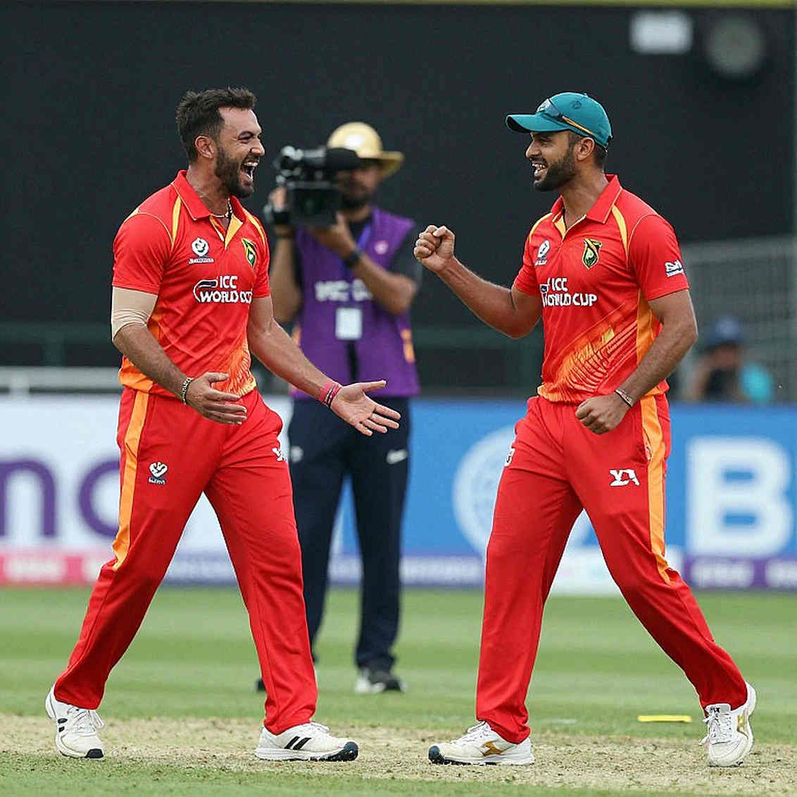 কোহলির ১৯টি শূন্য: একটি সোজা ডেলিভারি কীভাবে 'রেকর্ড' হয়ে উঠল কোহলির ১৯টি শূন্য: একটি সোজা ডেলিভারি কীভাবে 'রেকর্ড' হয়ে উঠল