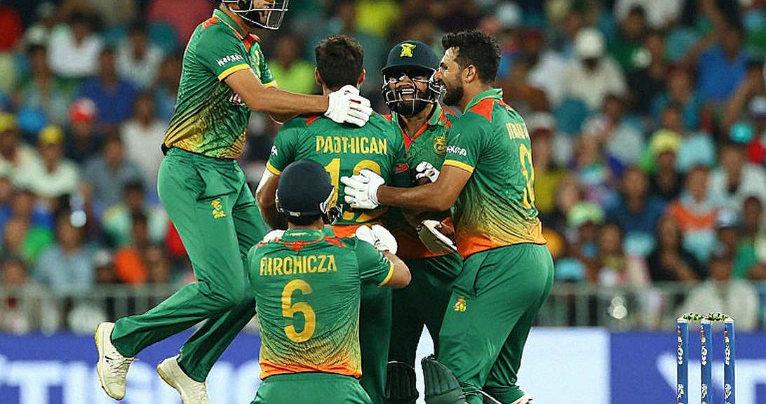 স্মৃতি মান্ধানার যুগ শুরু: জিম্বাবুয়ে সিরিজে ভারতের নারী দলের নীরব নেতৃত্ব-হস্তান্তরের ভেতরের হিসাব স্মৃতি মান্ধানার যুগ শুরু: জিম্বাবুয়ে সিরিজে ভারতের নারী দলের নীরব নেতৃত্ব-হস্তান্তরের ভেতরের হিসাব