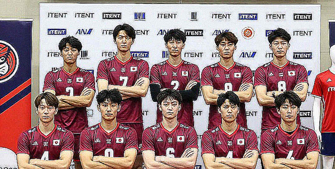 A Seventh-Place Match, One Player's Shoulders: The Ledger Nobody Keeps at Vietnam's Last Fixture of the Year