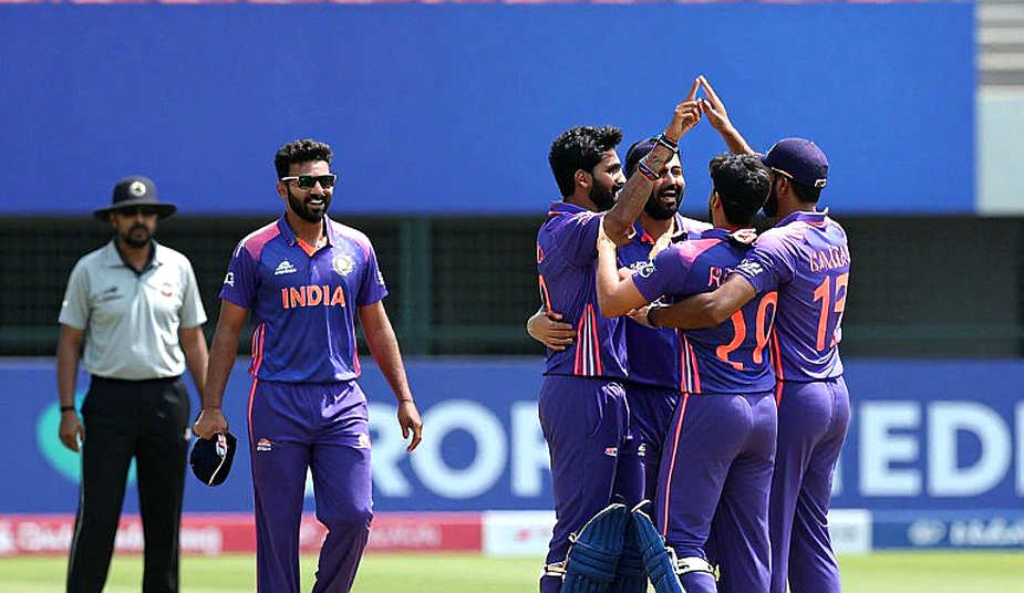 স্পিন-চোকের খতিয়ান আর ডেথ ওভারের ফাঁক: এশিয়ার টি-টোয়েন্টি সিস্টেম কোথায় ভাঙে